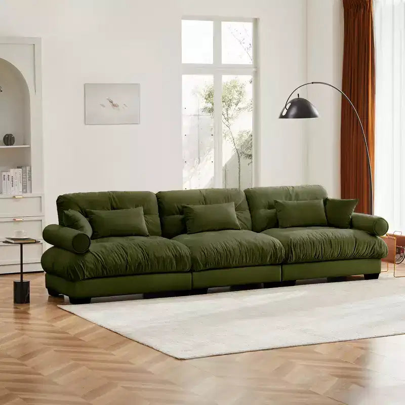 Sofá de terciopelo moderno Crane de 130" de 3 plazas con reposabrazos tipo bolster y 3 cojines