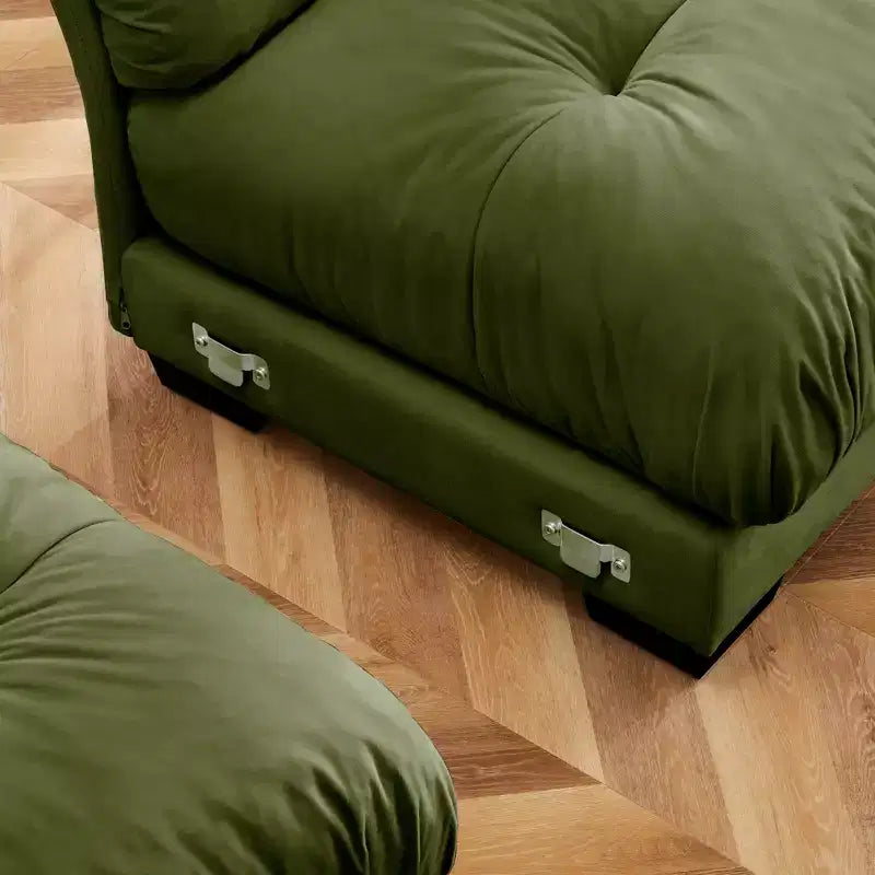 Sofá de terciopelo moderno Crane de 130" de 3 plazas con reposabrazos tipo bolster y 3 cojines