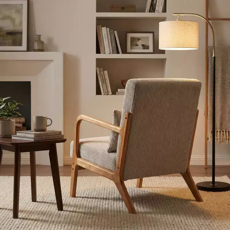 Sillón moderno tapizado con brazos de madera maciza, tela texturizada, para sala de estar