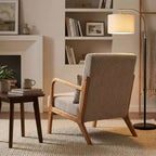Sillón moderno tapizado con brazos de madera maciza, tela texturizada, para sala de estar