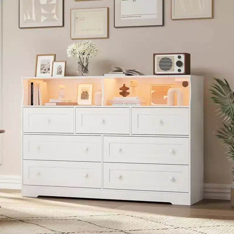 Cómoda de 7 cajones con luces LED y estación de carga, organizador de almacenamiento de madera gris