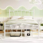 Encantadora estructura de cama de metal con cabecero en forma de corazón, plataforma robusta, almacenamiento bajo la cama, no necesita somier, perfecta para dormitorios de niños y niñas