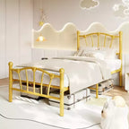 Encantadora estructura de cama de metal con cabecero en forma de corazón, plataforma robusta, almacenamiento bajo la cama, no necesita somier, perfecta para dormitorios de niños y niñas