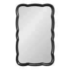 Espejo de pared con marco de madera festoneado Hatherleigh de 23.5" x 38"