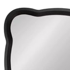 Espejo de pared con marco de madera festoneado Hatherleigh de 23.5" x 38"